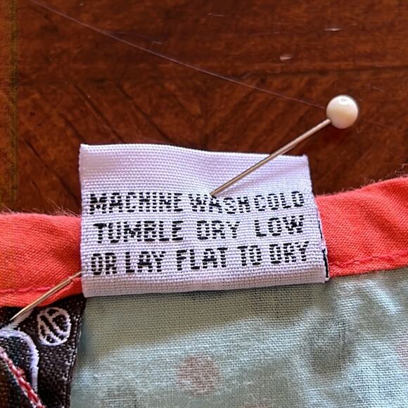 Lost Multicolor Print Cotton Top Woman Size Medium Fun Print Retro Y2K - Picture 6 of 9